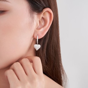 925 Sterling Silver Paved Heart Moissanite Earring 110100041 925 Sterling Silver Paved Heart Moissanite Earring 110100041