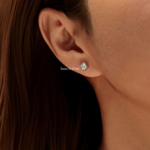 925 Sterling Silver Round Bezel Moissanite Stud Earrings 110100045