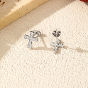 925 Sterling Silver Pave Set Moissanite Cross Stud Earrings 110100050 925 Sterling Silver Pave Set Moissanite Cross Stud Earrings 110100050