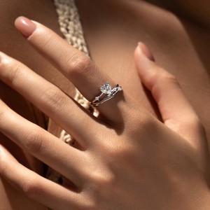 S925 Cross Heart Moissanite Ring 110200006