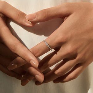 925 Sterling Silver Shared Prong Moissanite Eternity Ring 110200051