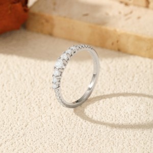 925 Sterling Silver Shared Prong Moissanite Eternity Ring 110200051