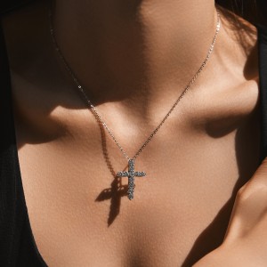 925 Sterling Silver Moissanite Cross Necklace 110300001