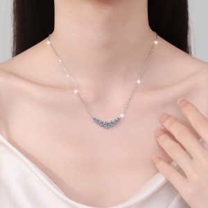 925 Sterling Silver Seven Moissanite/Zircon Smile Curve Necklace 110300032