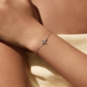 925 Sterling Silver Moissanite Cross Pave Bracelet 110400018