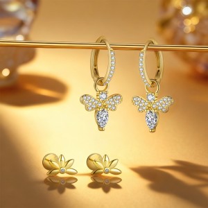 925 Sterling Silver Zircon Bee Floral Leaf Motif Stud Pack 140100045 925 Sterling Silver Zircon Bee Floral Leaf Motif Stud Pack 140100045